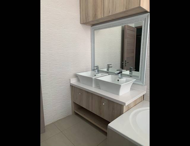 6 BEDROOM HOUSE TO LET IN SASOLBURG EXT 4